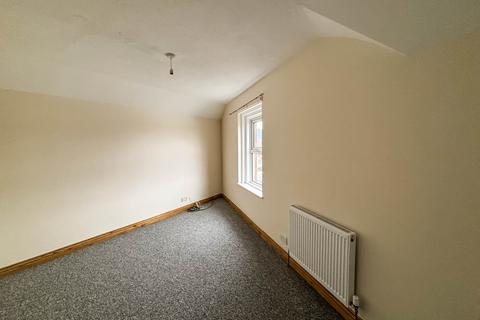 2 bedroom flat to rent, Bridge Street, Reading RG4