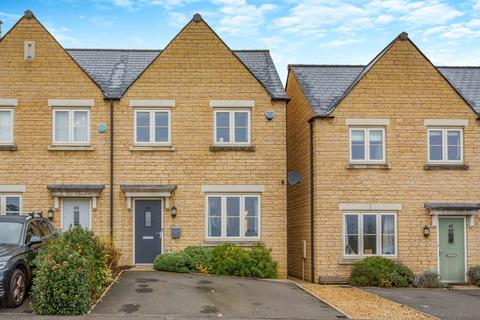 3 bedroom end of terrace house for sale, Spire View, Cirencester, Gloucestershire, GL7