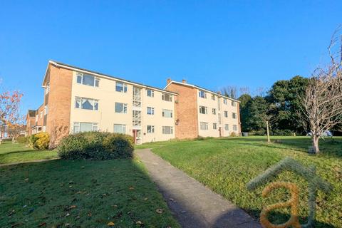 2 bedroom apartment to rent, First Floor Apartment, Warren Court, Birkdale, Southport, Merseyside, PR8