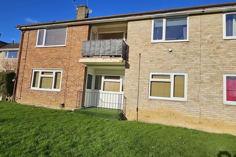 2 bedroom flat to rent, Handcross Court, Corby NN18