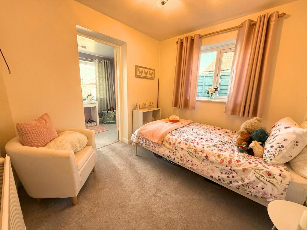 Bedroom 2.jpg