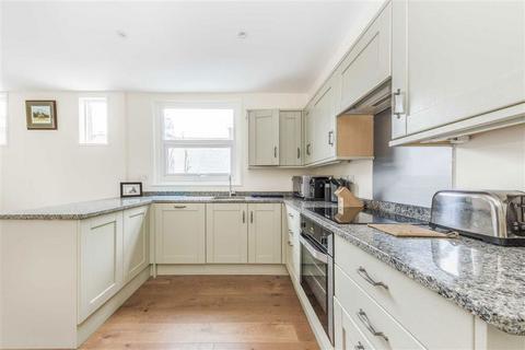 2 bedroom flat for sale, Venn Street, London SW4