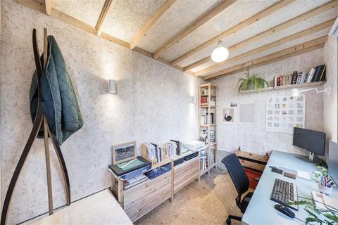 87 Carston Close, London, SE12 8DX
