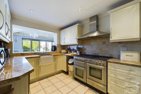 3 bedroom semi-detached house for sale, Fox Way, Buckingham