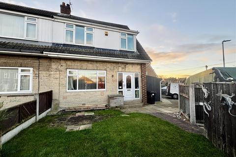 3 bedroom semi-detached house for sale, White Rose Avenue, Garforth, Leeds