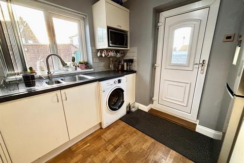 3 bedroom semi-detached house for sale, White Rose Avenue, Garforth, Leeds