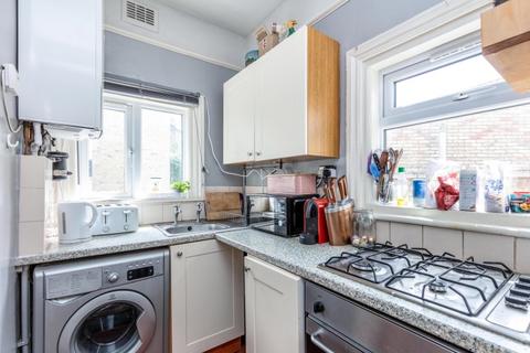 2 bedroom flat to rent, Filmer Road London SW6