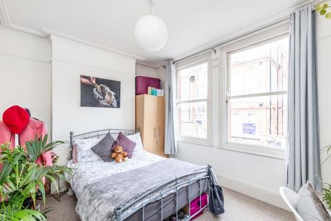 2 bedroom flat to rent, Filmer Road London SW6