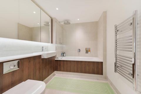 1 bedroom flat for sale, Landmark Pinnacle, Canary Wharf, E14