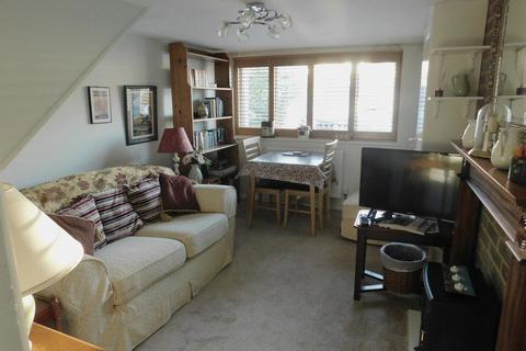 1 bedroom flat to rent, Park Shaw, Battle, East Sussex