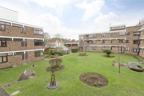 2 bedroom flat to rent, Spencer Road, Carmel Court Spencer Road, CT7