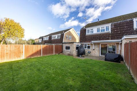 3 bedroom semi-detached house for sale, Landen Park, Horley RH6