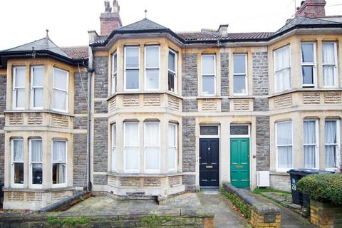 6 bedroom terraced house to rent, Wellington Hill, Bristol BS7