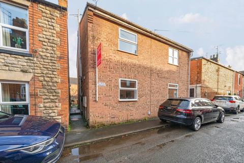 2 bedroom semi-detached house for sale, Castle Street, Sleaford, Lincolnshire, NG34