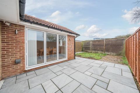 2 bedroom semi-detached bungalow for sale, Stroud Green Drive, Bognor Regis