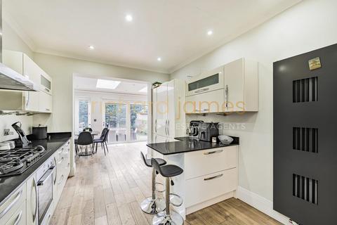 5 bedroom house for sale, Highwood Grove, Mill Hill, London