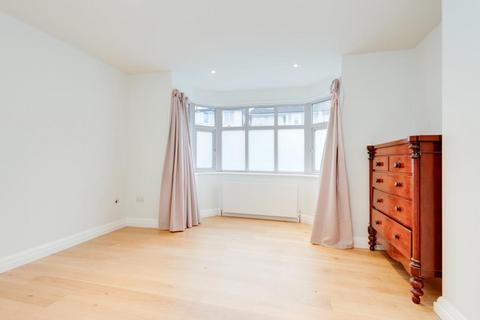 2 bedroom apartment to rent, NW11, Clifton Gardens