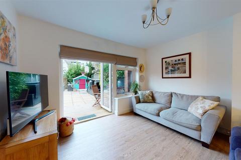 2 bedroom flat for sale, St. Peters Park Road, Broadstairs, CT10