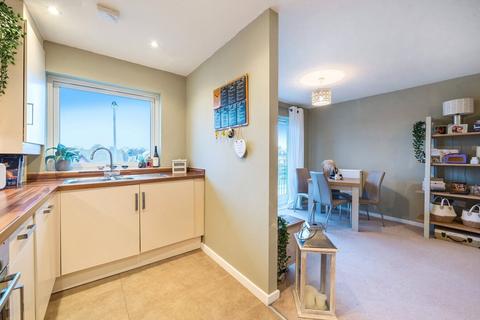 2 bedroom apartment for sale, London Road, Bracknell RG42