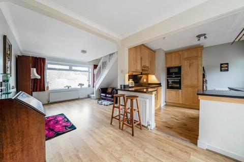 23 Lewis Crescent, Kilbarchan, Johnstone, PA10 2HB