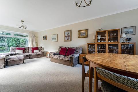 23 Lewis Crescent, Kilbarchan, Johnstone, PA10 2HB