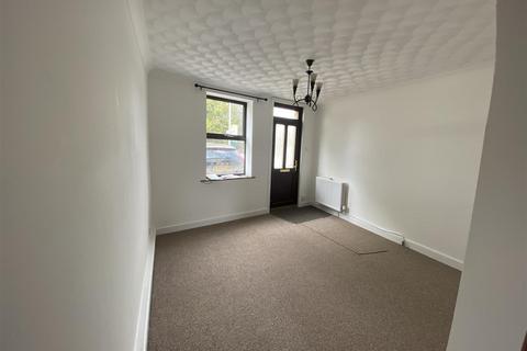 2 bedroom terraced house to rent, Middletons Road, Yaxley, Peterborough