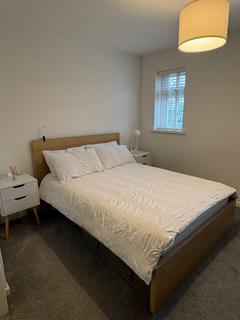 1 bedroom terraced house to rent, Waverley Court, Woking, GU22