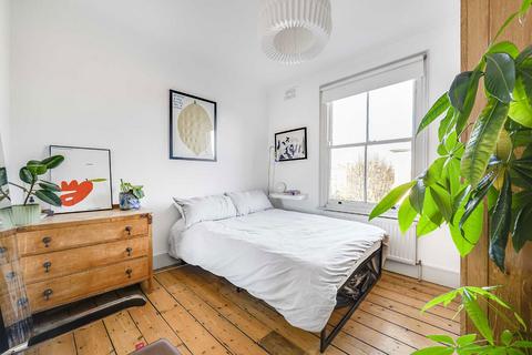 1 bedroom flat for sale, Graham Road, London E8