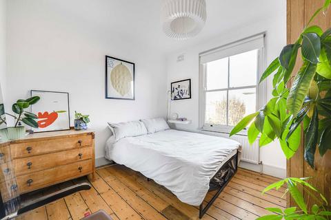 99b Graham Road, London, E8 1PB