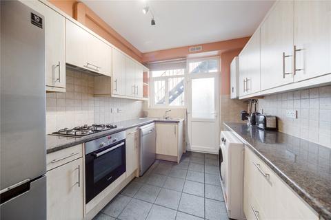 3 bedroom apartment for sale, Brownlow Road, London, N11