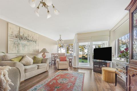 2 bedroom flat for sale, Gullivers Close, West Cross, SA3