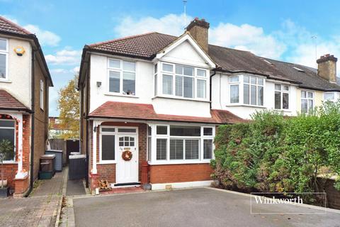 3 bedroom end of terrace house for sale, Braemar Road, Worcester Park, KT4