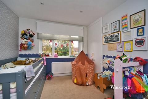 28 Braemar Road, Worcester Park, KT4 8SW