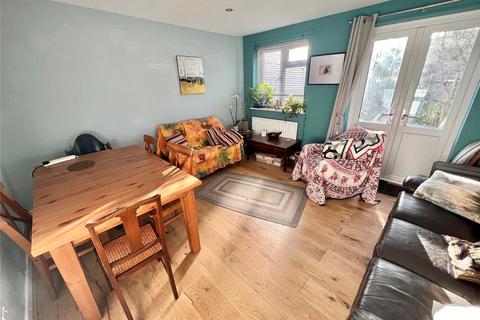 3 bedroom end of terrace house to rent, Edith Road, London, N11