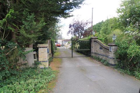 3 bedroom bungalow to rent, Chivers Road, Stondon Massey CM15