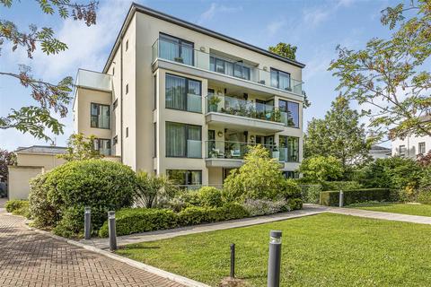 3 bedroom apartment for sale, The Park, Cheltenham