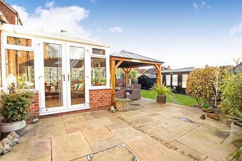 Ascough Lodge Back Lane, Aiskew, Bedale, DL8 1AU