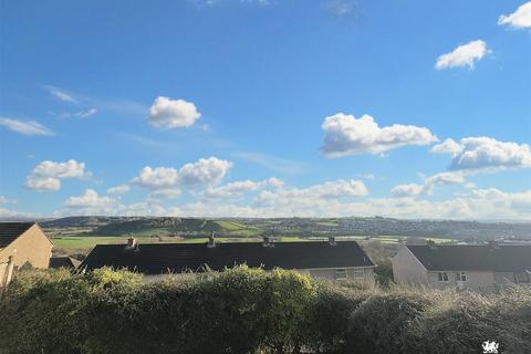 3 bedroom end of terrace house for sale, Belvedere Avenue, Carmarthen