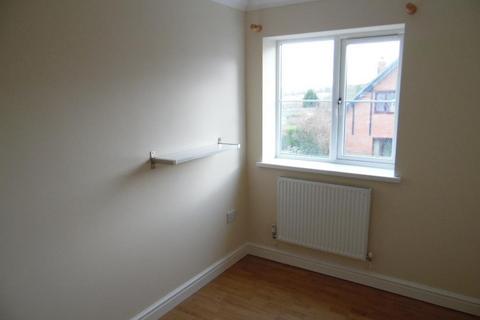 3 bedroom semi-detached house to rent, Heolgerrig, Merthyr Tydfil CF48