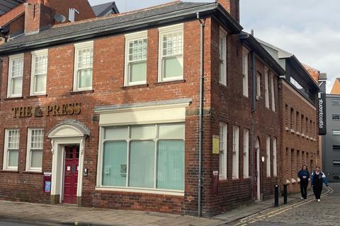 Office to rent, 84-86, Walmgate, York, YO1 9TL