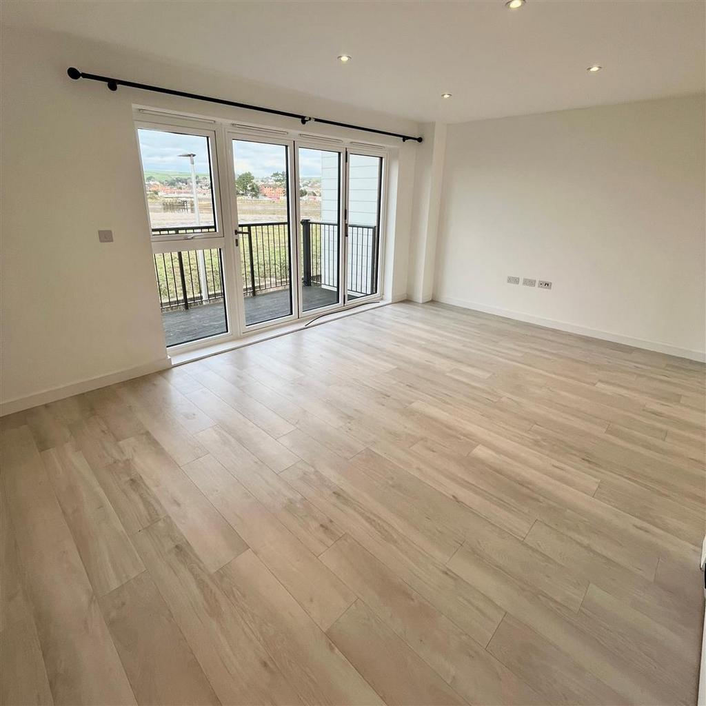 Open plan kitchen/living/dining room