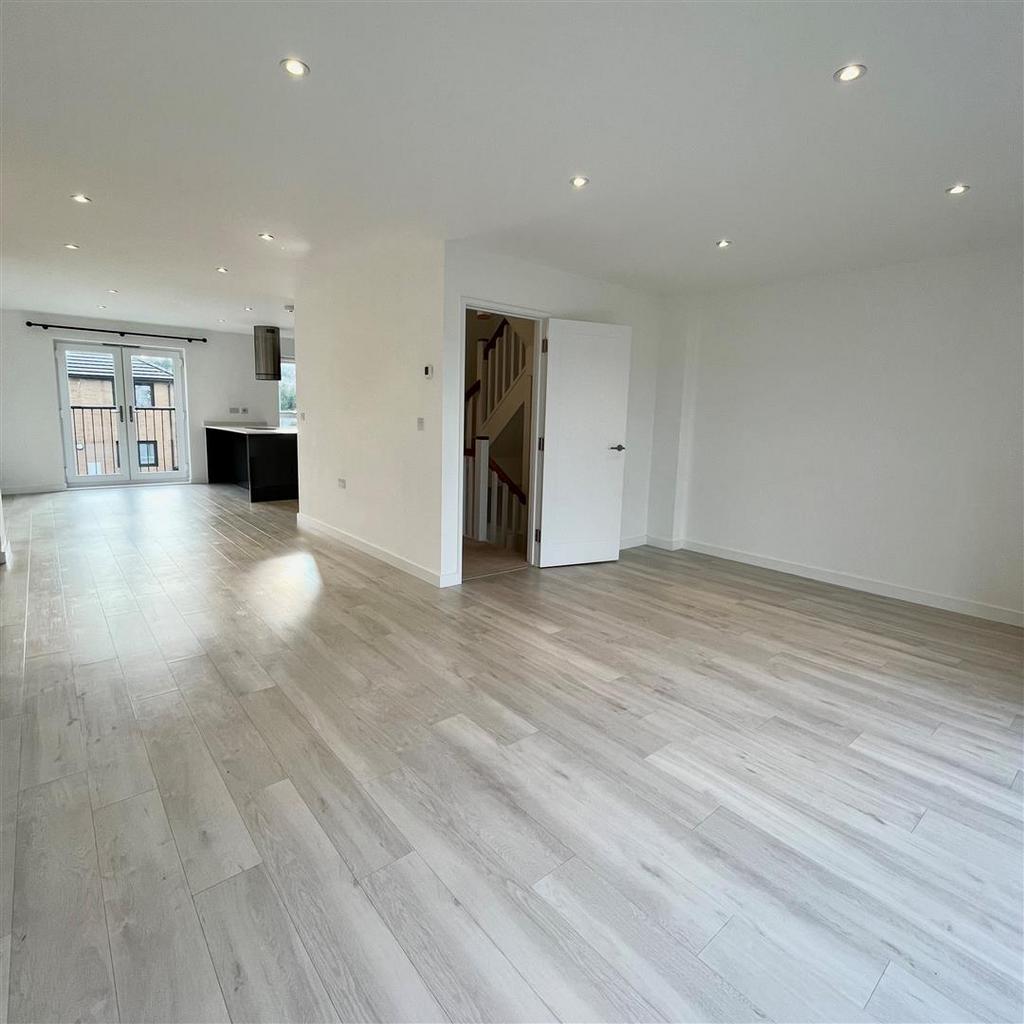 Open plan kitchen/living/dining room