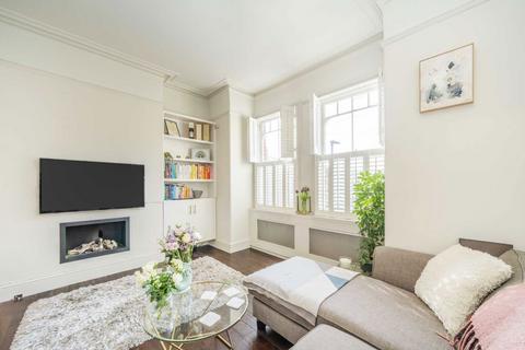 2 bedroom flat for sale, Hambalt Road, London SW4