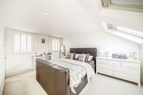 2 bedroom flat for sale, Hambalt Road, London SW4