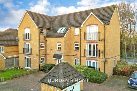 2 bedroom apartment for sale, Ravenoak Way, Chigwell, IG7