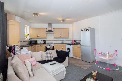 2 bedroom flat for sale, Haydock Avenue, Sale M33