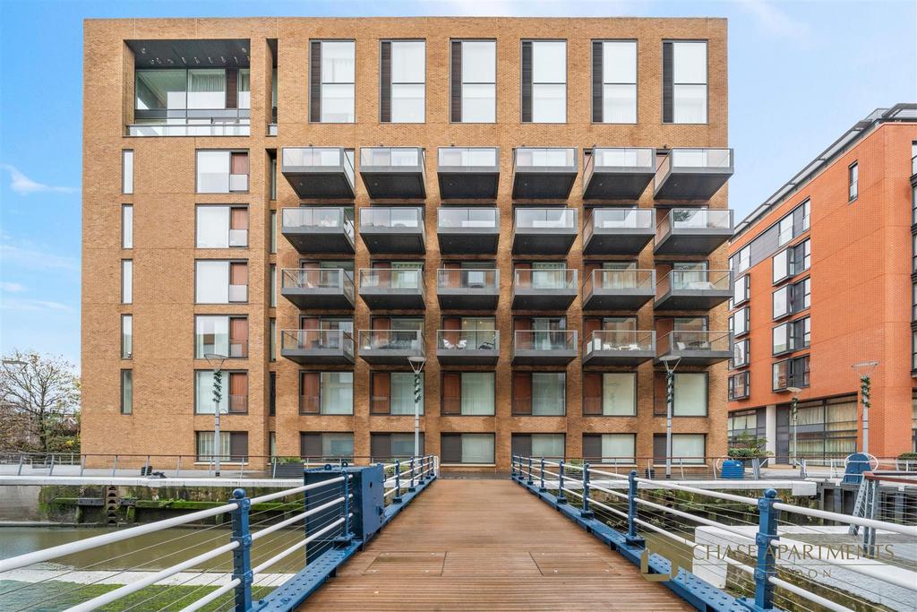 Hirst Court, 20, Gatliff Road London, SW1 W 8 QD