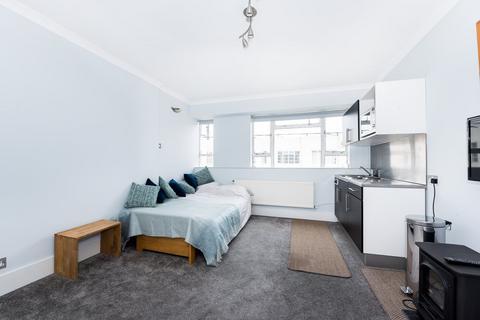 Studio to rent, Sloane Avenue Mansions, Chelsea SW3