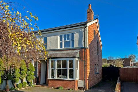 4 bedroom semi-detached house for sale, Walk Lane, Wombourne, WV5