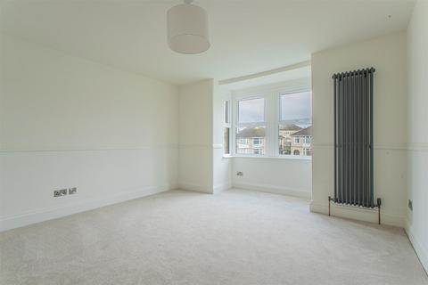 2 bedroom flat for sale, Stokes Road, Corsham